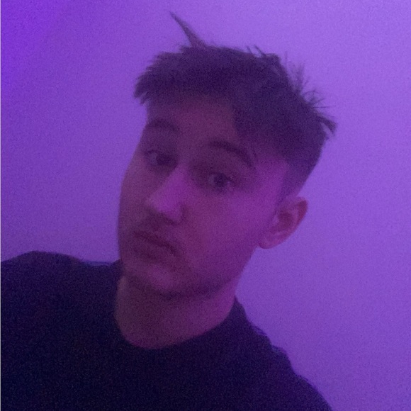 Meet your Posher, Wayne - Picture 1 of 1